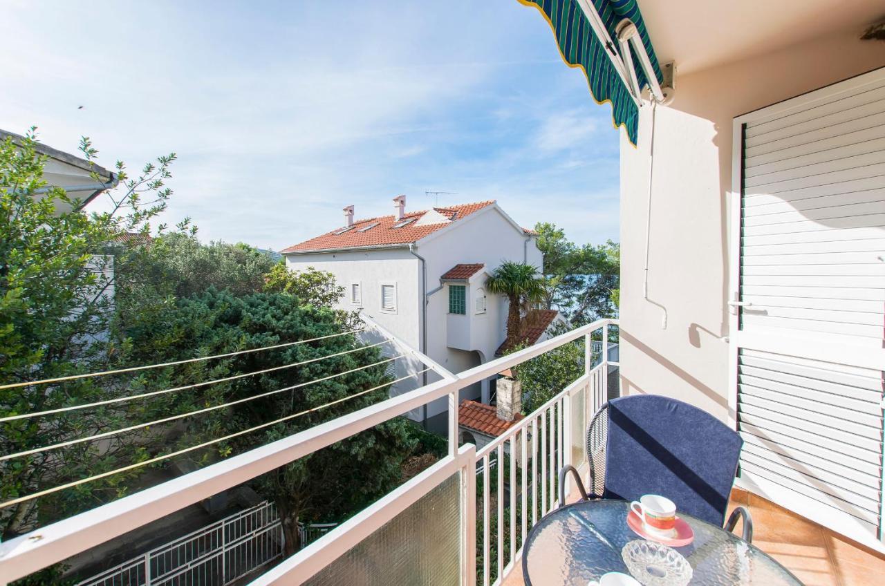 Apartment And Rooms Franka Zaboric Esterno foto